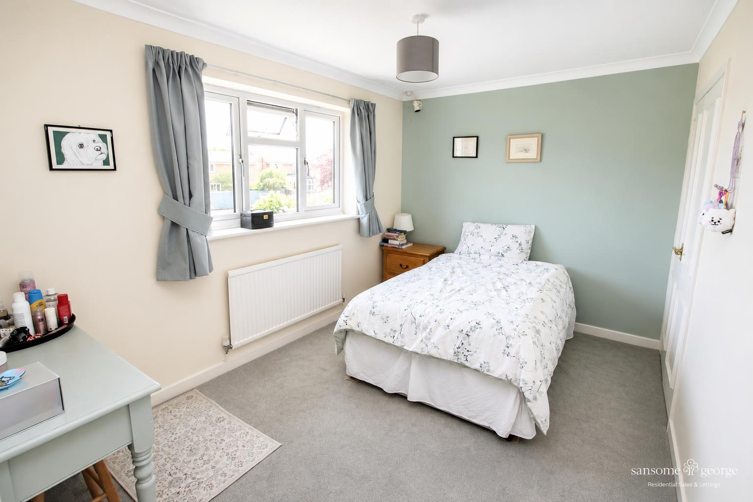Cowslip Close, Tilehurst, Reading